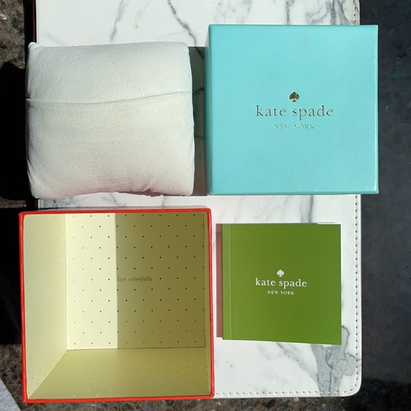 Kate ♠️ Spade - Gold Watch - Picture 11 of 17